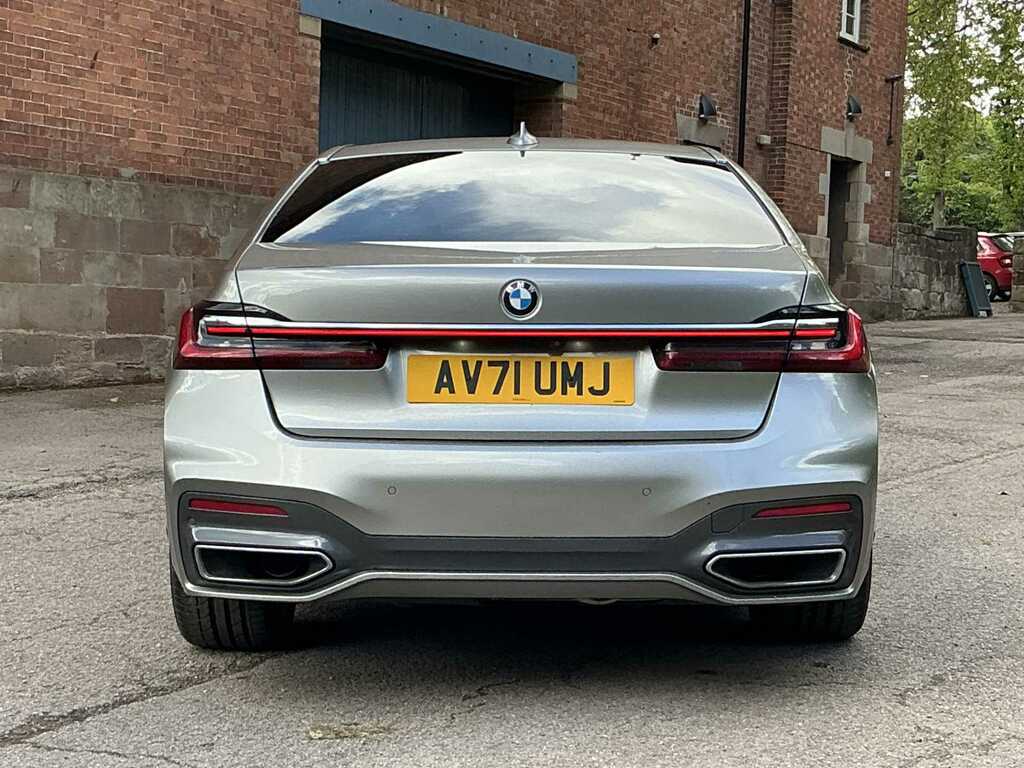 BMW 7 Series 730D Mht M Sport AV71UMJ Grey #4