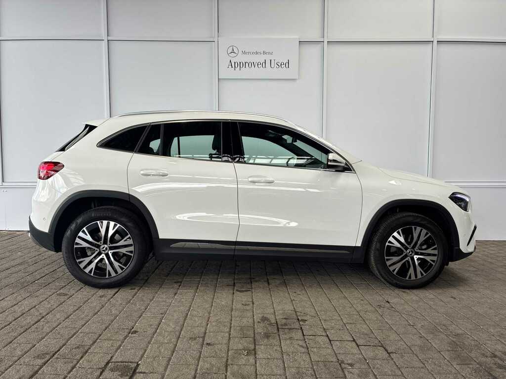 Mercedes-Benz GLA Class Gla 200D Sport Executive KW75ZPS White #3