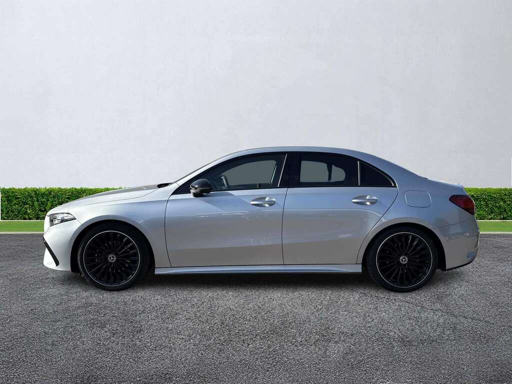 Mercedes-Benz A Class A200 Amg Line Premium Plus Silver #4