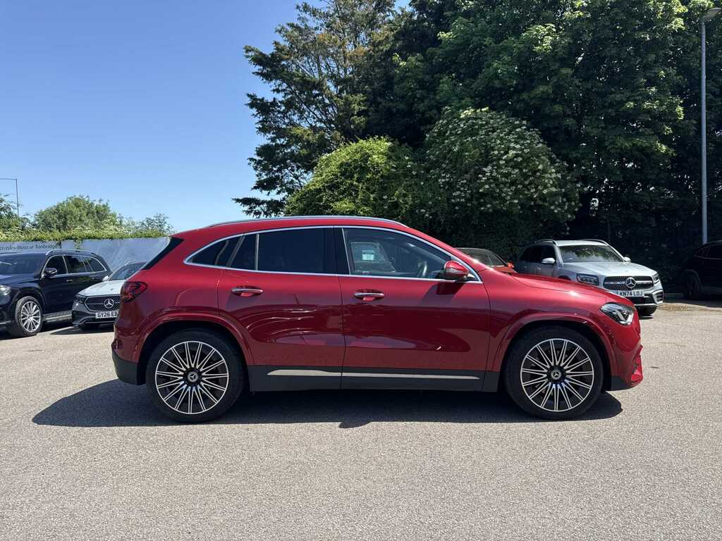 Mercedes-Benz GLA Class Gla 220D 4Matic Amg Line Premium Plus KN25GZA Red #5