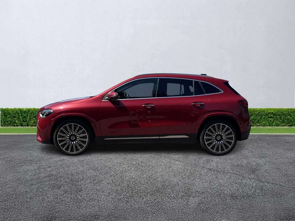 Mercedes-Benz GLA Class Gla 220D 4Matic Amg Line Premium Plus KN25GZA Red #3