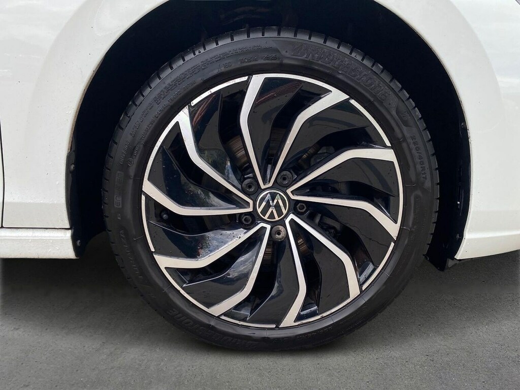 Volkswagen Golf 1.0 Etsi Mhev Life Hatchback Hybrid Dsg White #6