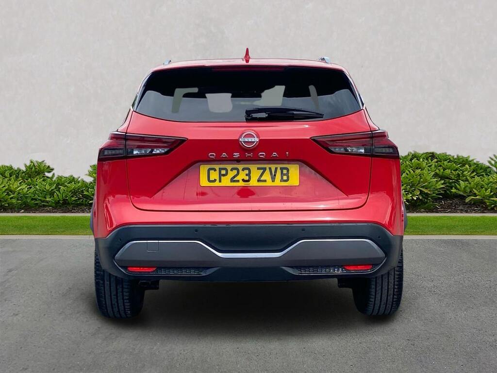 Nissan Qashqai 1.3 Dig-t Mh 158 Tekna Xtronic CP23ZVB Red #4