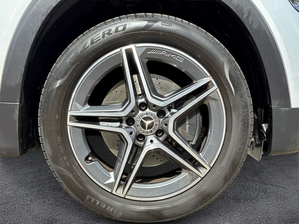 Mercedes-Benz GLB Class Glb 200 Amg Line Premium 7G-tronic Silver #5