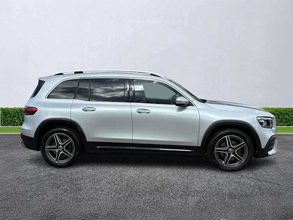 Mercedes-Benz GLB Class Glb 200 Amg Line Premium 7G-tronic Silver #2