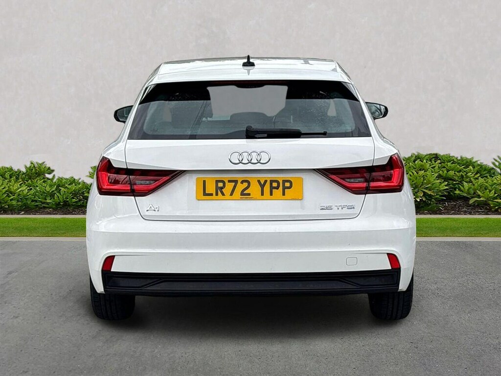 Audi A1 1.0 Tfsi 25 Technik Sportback Eu LR72YPP White #4