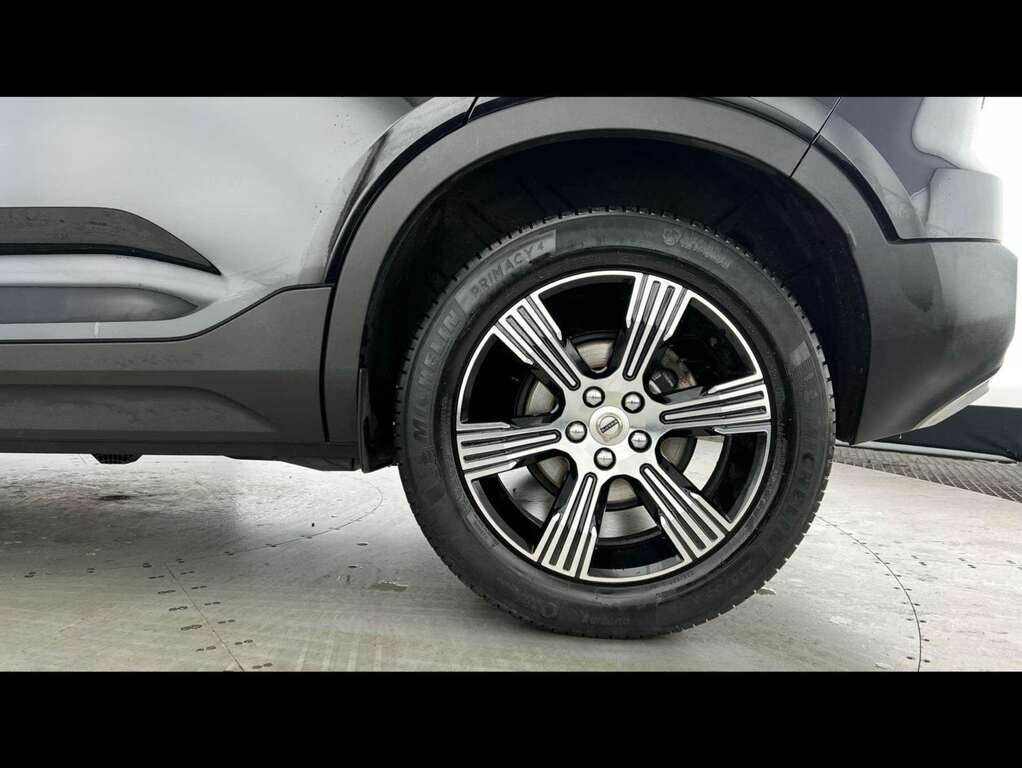 Volvo XC40 1.5 T3 163 Inscription Geartronic RV22CME Black #6