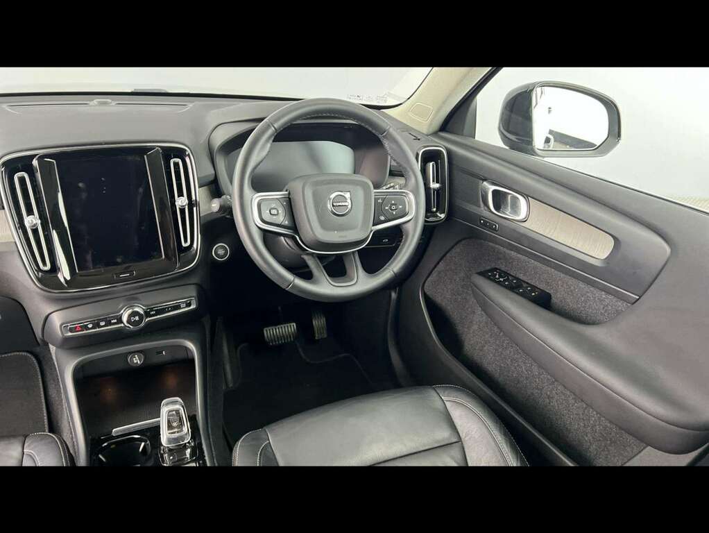 Volvo XC40 1.5 T3 163 Inscription Geartronic RV22CME Black #3