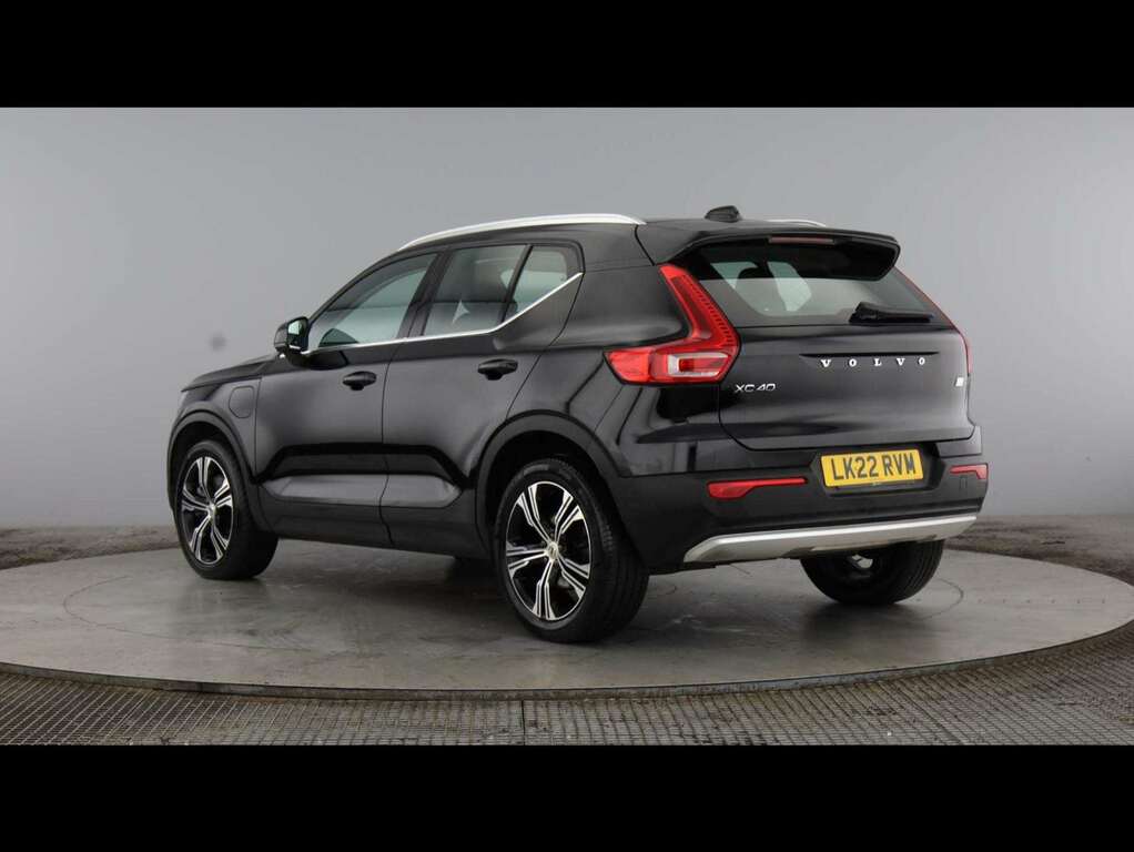Volvo XC40 1.5 T4 Recharge Phev Inscription LK22RVM Black #2