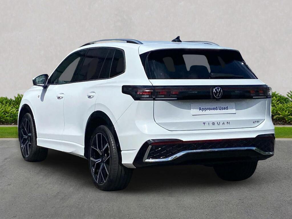 Volkswagen Tiguan 1.5 Etsi Mhev R-line Suv Hybrid Dsg Eur White