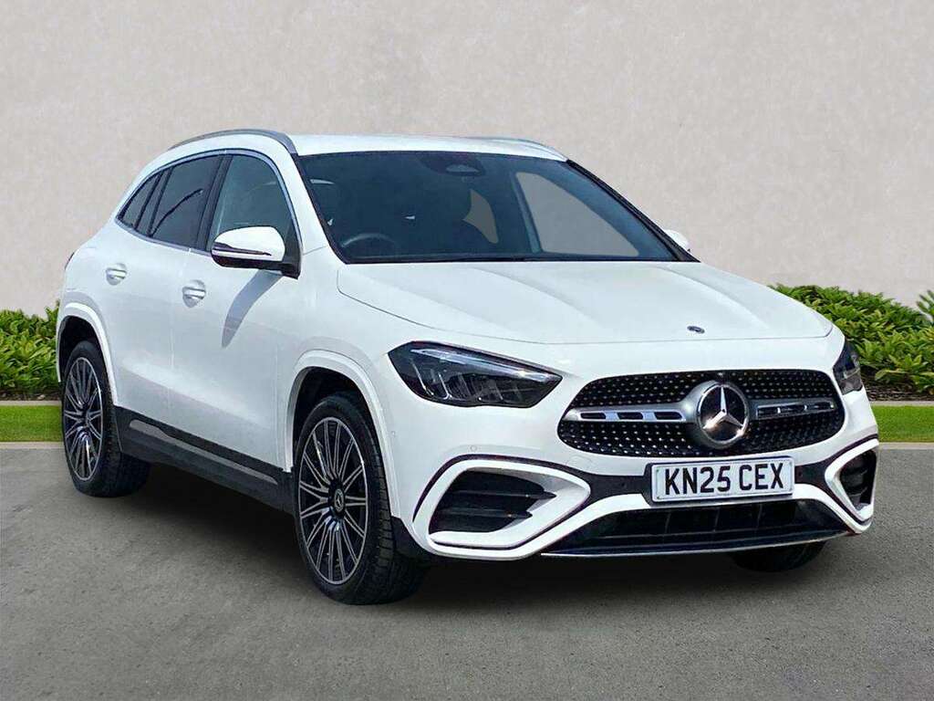 Mercedes-Benz GLA Class Gla 250E Amg Line Premium White