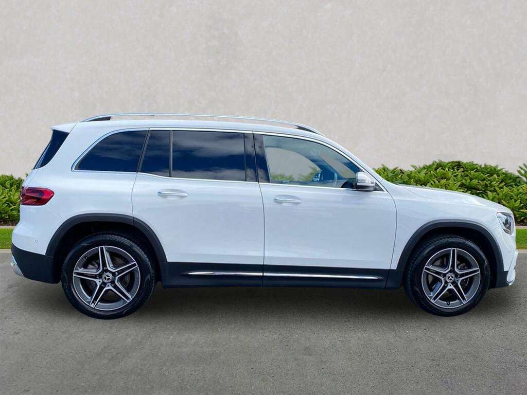 Mercedes-Benz GLB Class Glb 200 Amg Line Executive 7G-tronic White #3