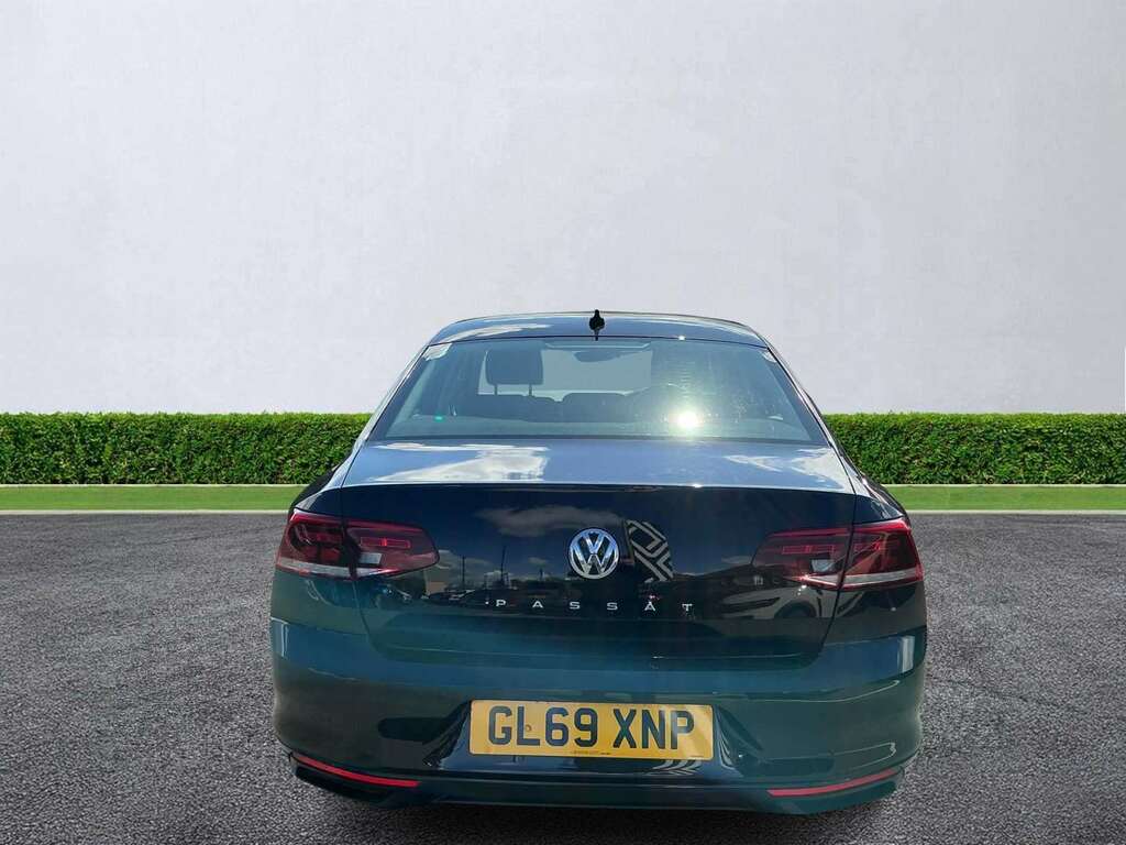 Volkswagen Passat 2.0 Tdi Evo Scr Se GL69XNP Black #4