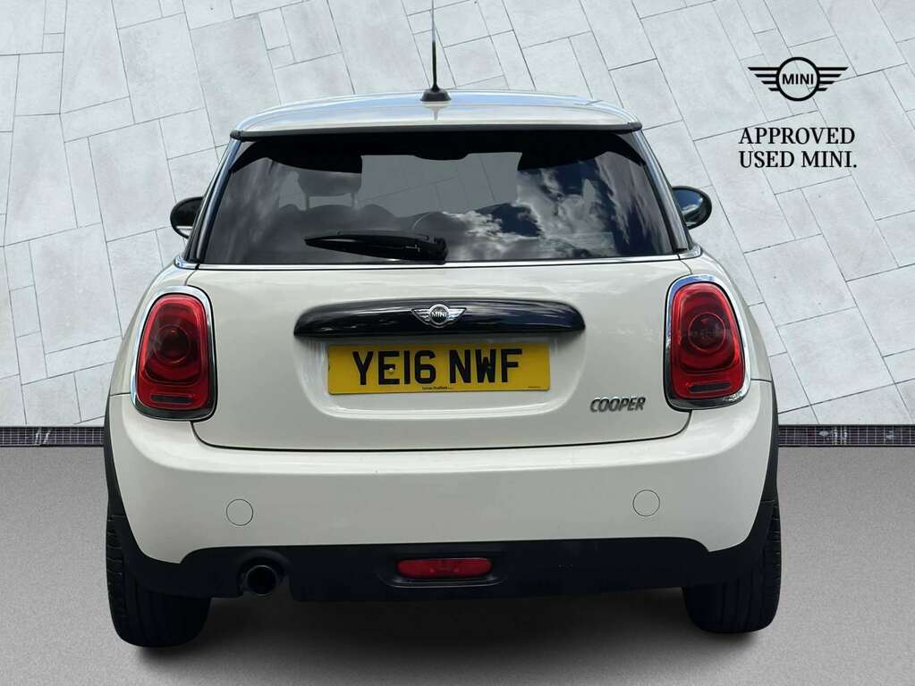 Mini Hatch 1.5 Cooper YE16NWF White #4