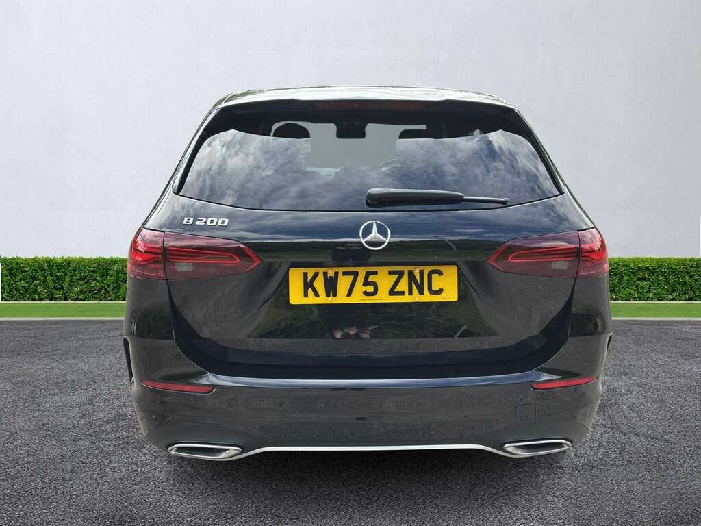 Mercedes-Benz B Class B200 Amg Line Executive Black #4