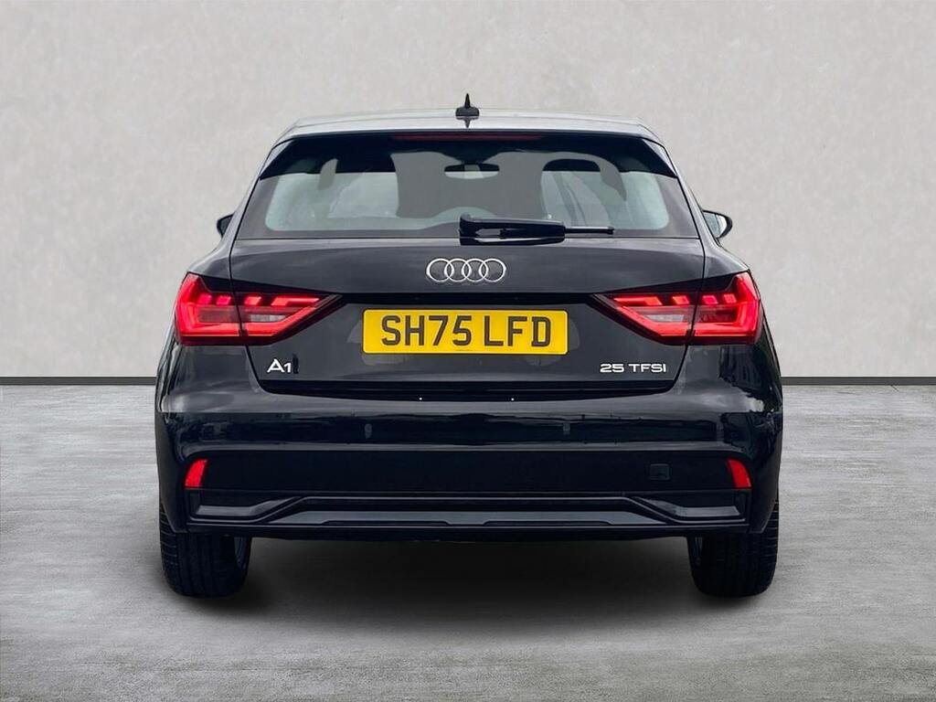 Audi A1 25 Tfsi Sport S Tronic SH75LFD Black #4