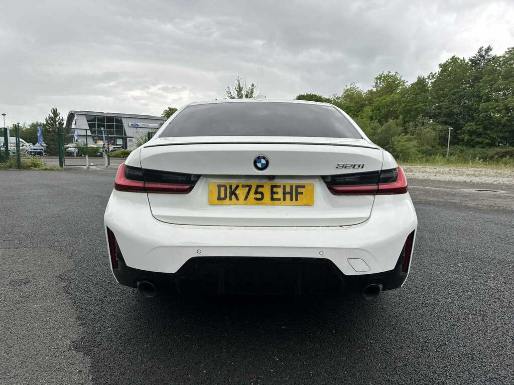 BMW 3 Series 320I M Sport Step DK75EHF White #4