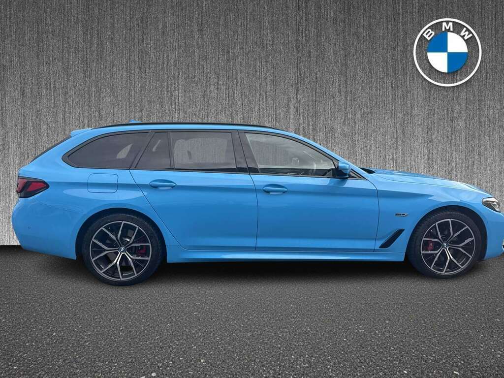 BMW 5 Series 530E Xdrive M Sport DH73HMJ Blue #3