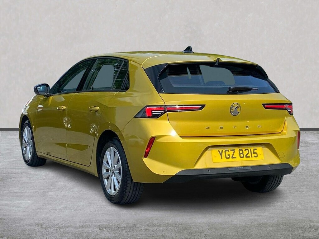 Vauxhall Astra Vauxhall Astra Design Turbo YGZ8215 Yellow #2