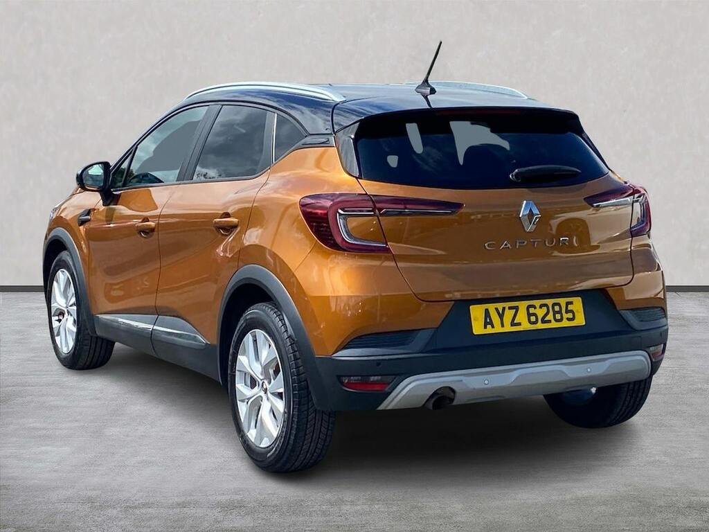 Renault Captur 1.3 Tce Iconic Suv Euro 6 Ss AYZ6285 Orange #2