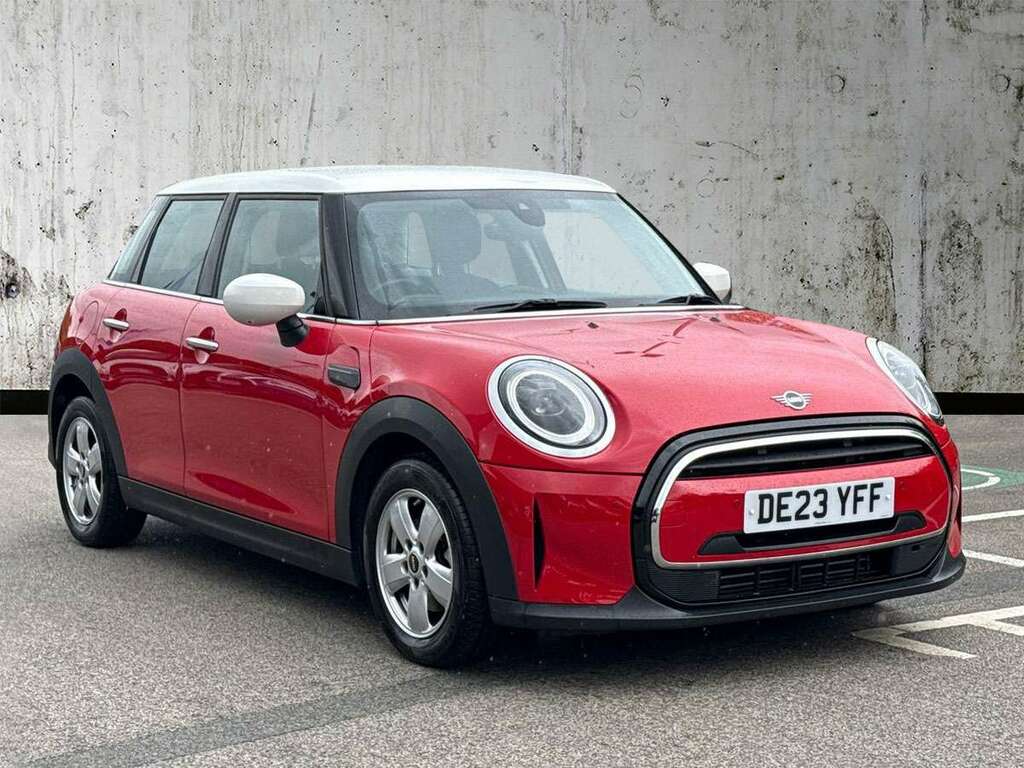 Mini Hatch 1.5 Cooper Classic Premium Red