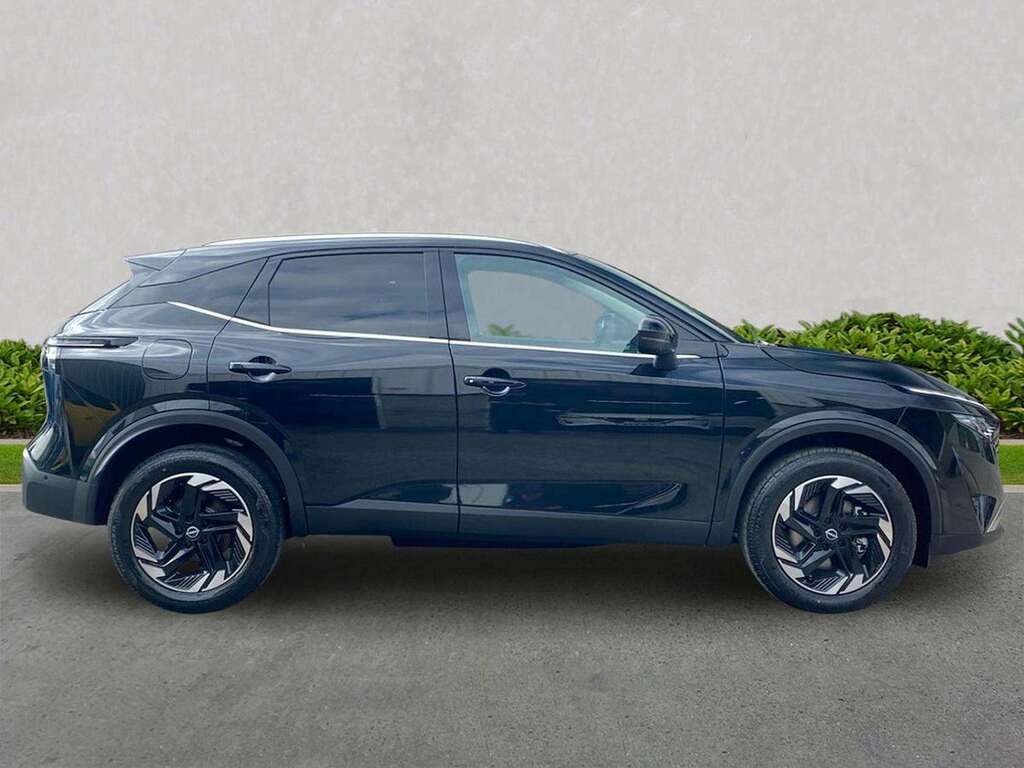 Nissan Qashqai 1.5 H E-power N-connecta Suv Hybrid Aut YC26XYZ Black #3