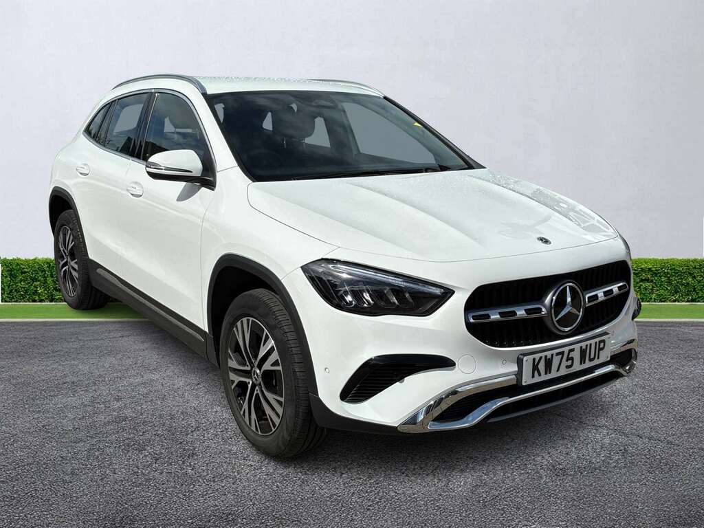 Mercedes-Benz GLA Class Gla 200D Sport Executive White