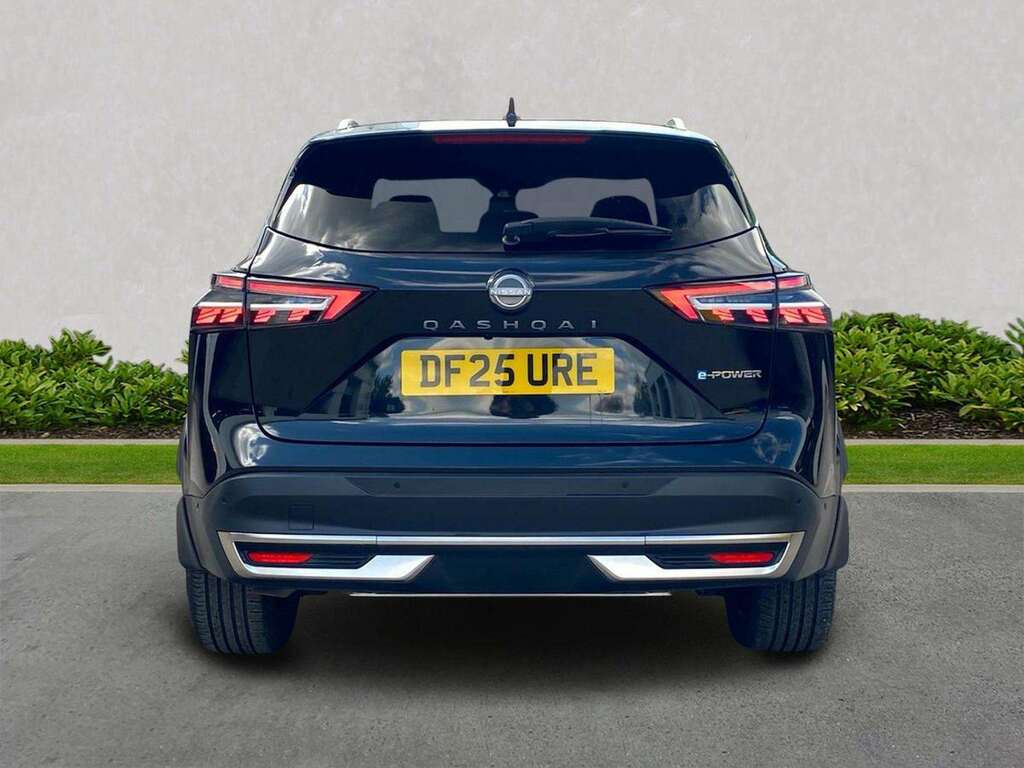 Nissan Qashqai 1.5 E-power Tekna DF25URE Black #4