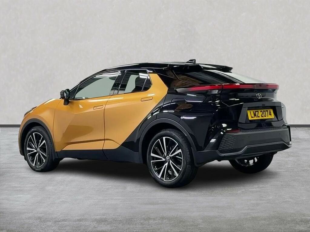 Toyota C-Hr C-hr 2.0 Hybrid Premiere Edition Cvt Hatchback B11CLV Gold #2