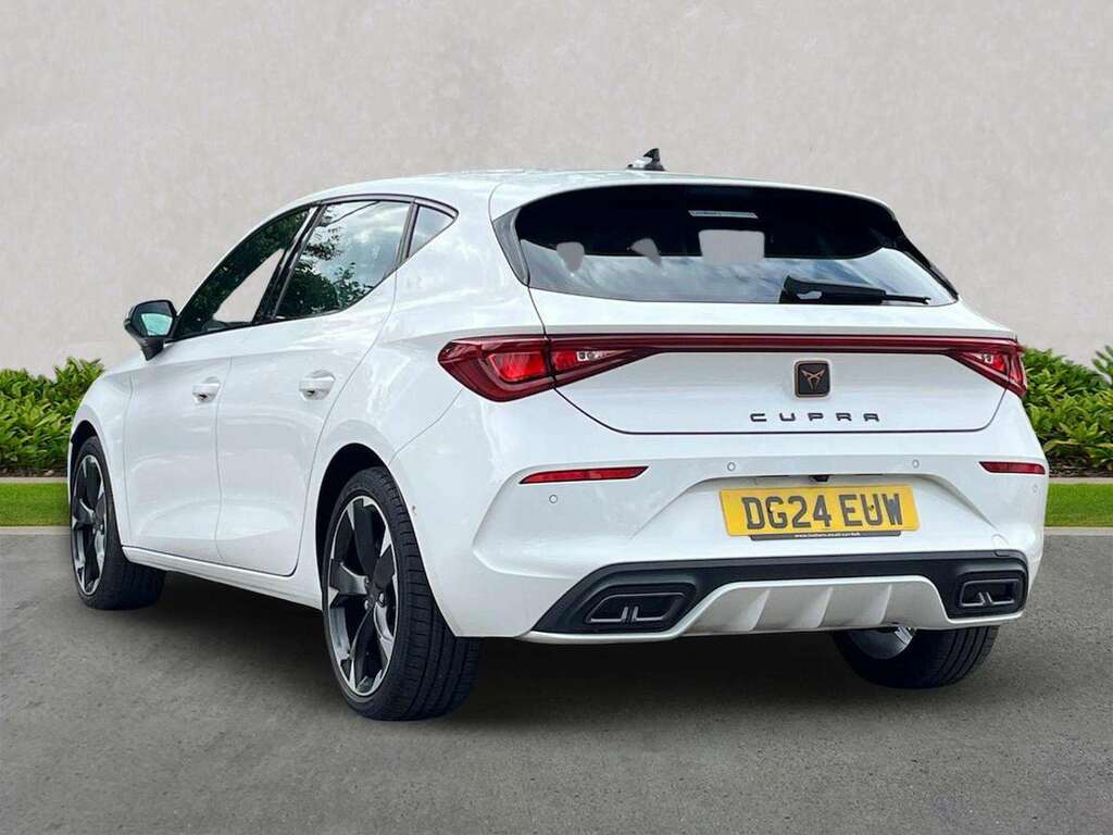Cupra Leon 1.5 Tsi V1 Hatchback Euro 6 Ss DG24EUW White #2