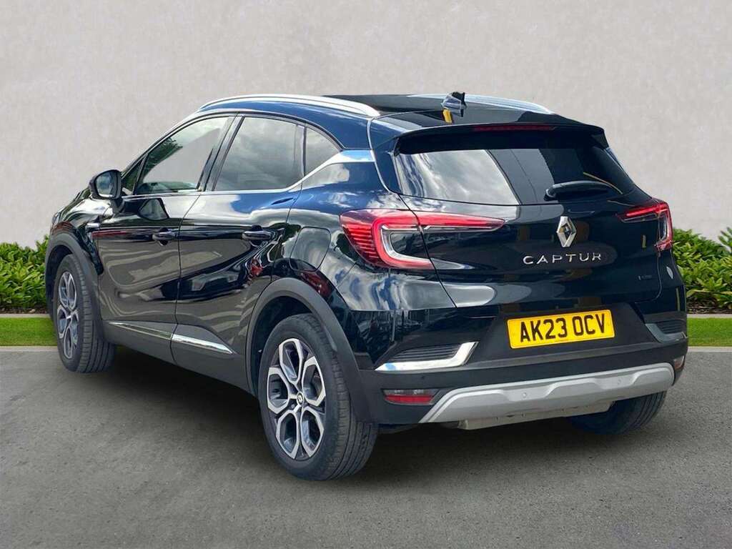 Renault Captur Techno E-tech Phev AK23OCV Black #2