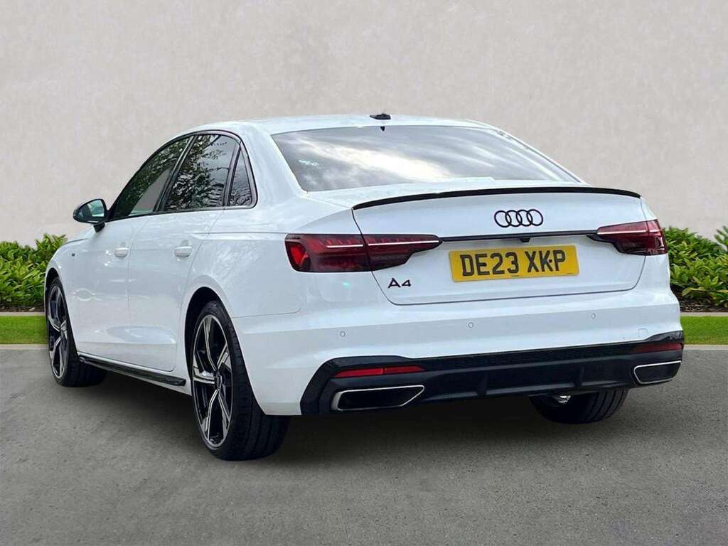 Audi A4 2.0 Tdi 35 Black Edition Saloon S Troni White #2