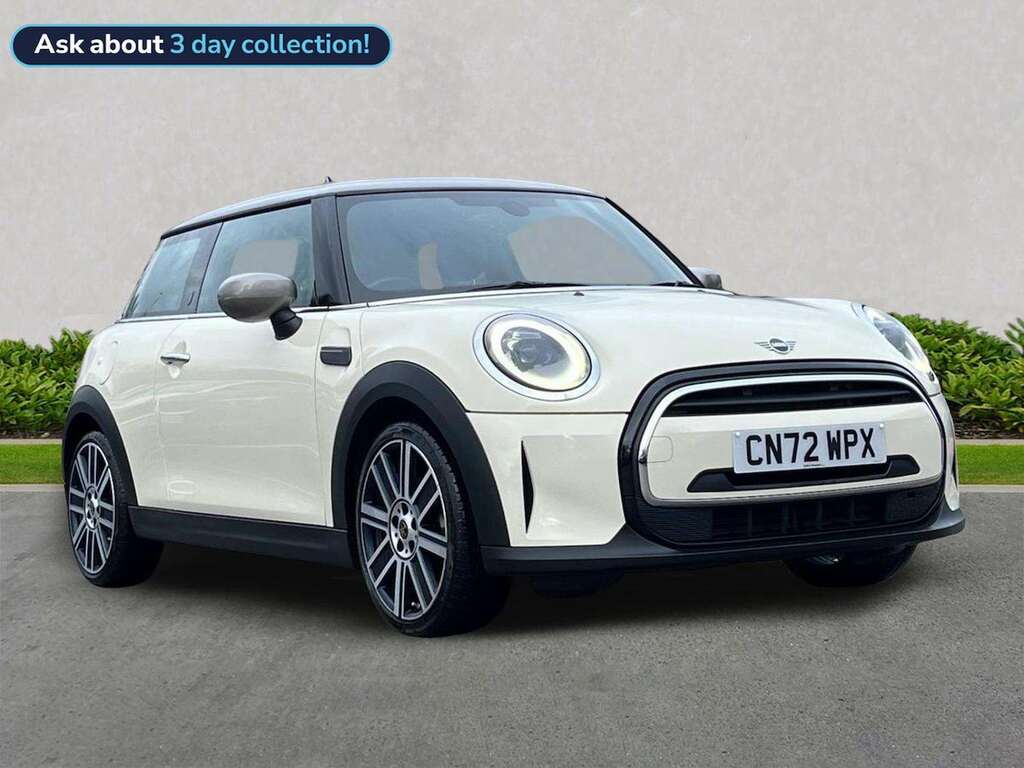 Mini Hatch 1.5 Cooper Exclusive Hatchback Steptron White