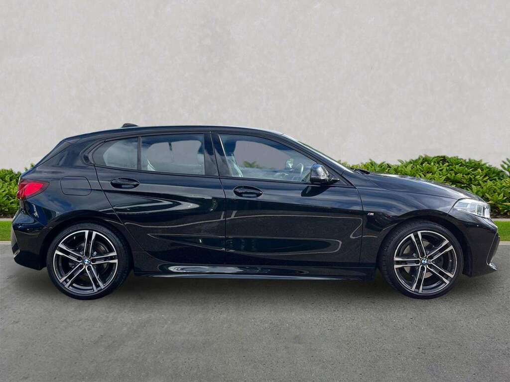 BMW 1 Series 1.5 118I M Sport Lcp Hatchback Dct Eu BG72KCU Black #3