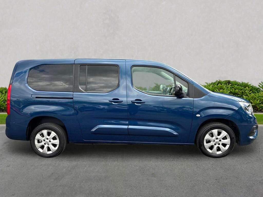 Vauxhall Combo Life 1.5 Turbo D Se Xl Mpv 6Spd Euro YA22UPD Blue #3