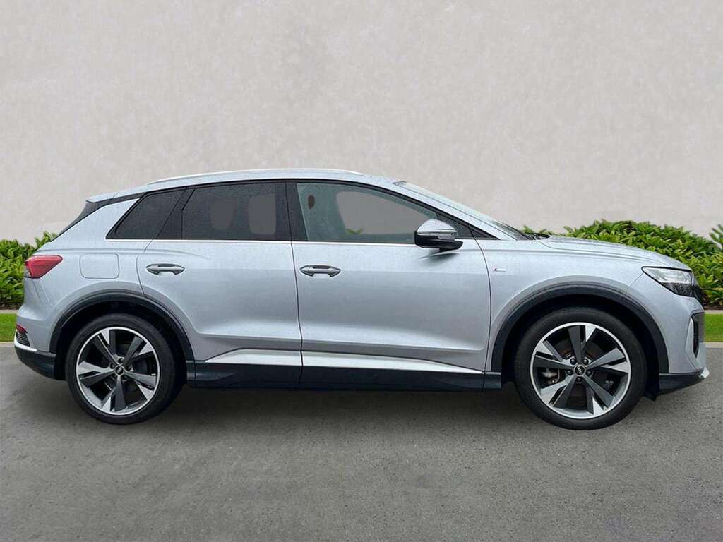 Audi Q4 E Tron 35 S Line Suv 55Kwh 170 Ps Silver #3