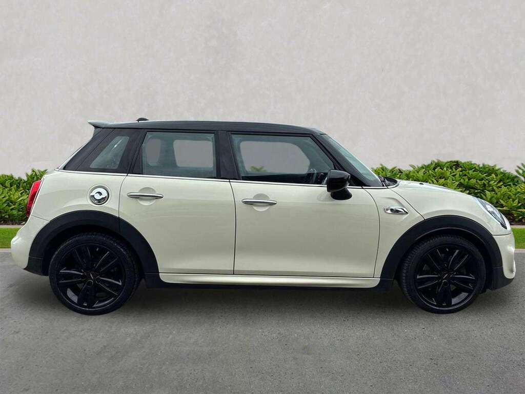 Mini Hatch 2.0 Cooper S Sport Hatchback Steptronic HK70MXD White #3