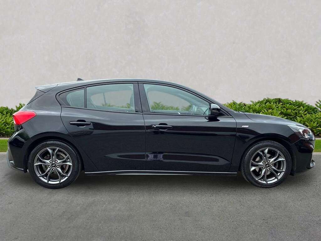 Ford Focus 1.0T Ecoboost St-line Hatchback BT69OTL Black #3