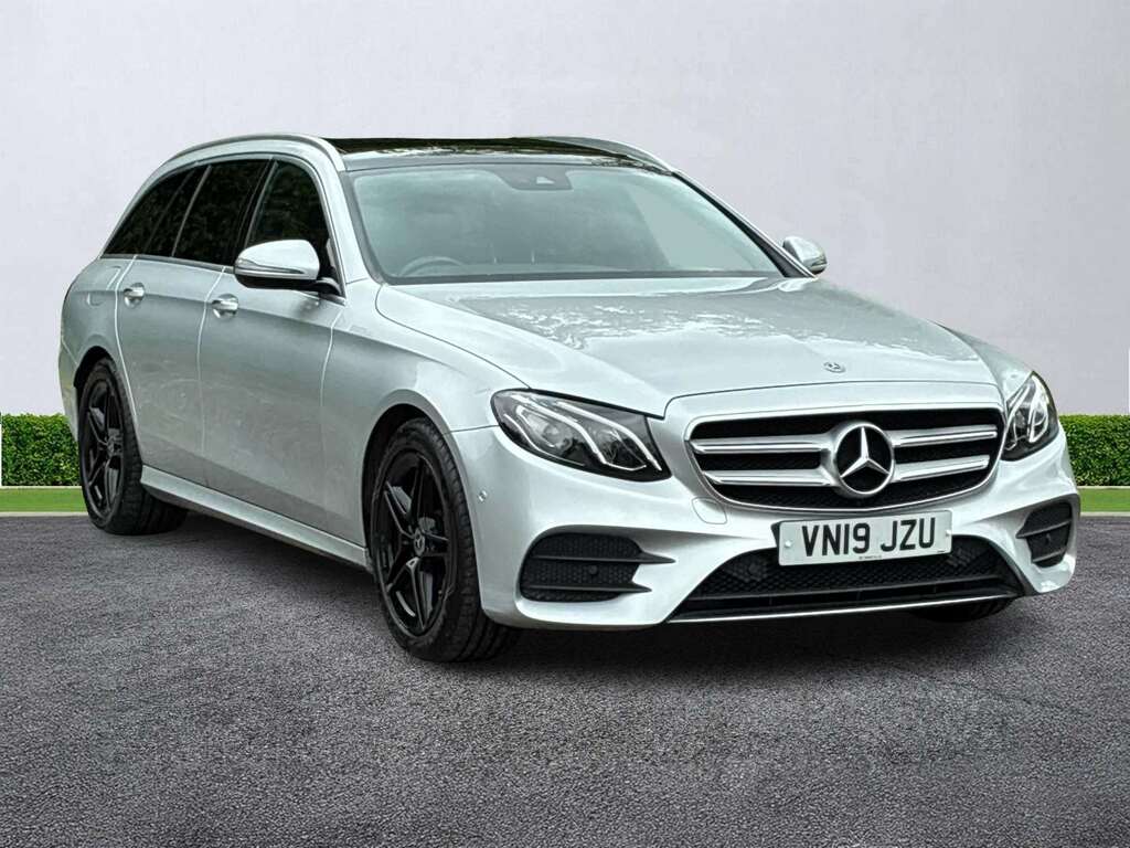 Mercedes-Benz E Class E220d Amg Line Premium 9G-tronic Silver