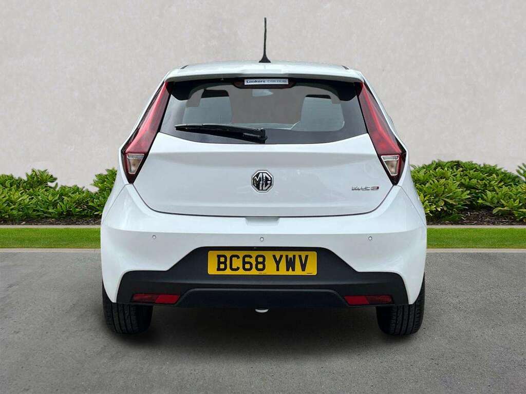 MG MG3 1.5 Vti-tech Exclusive Hatchback BC68YWV White #4