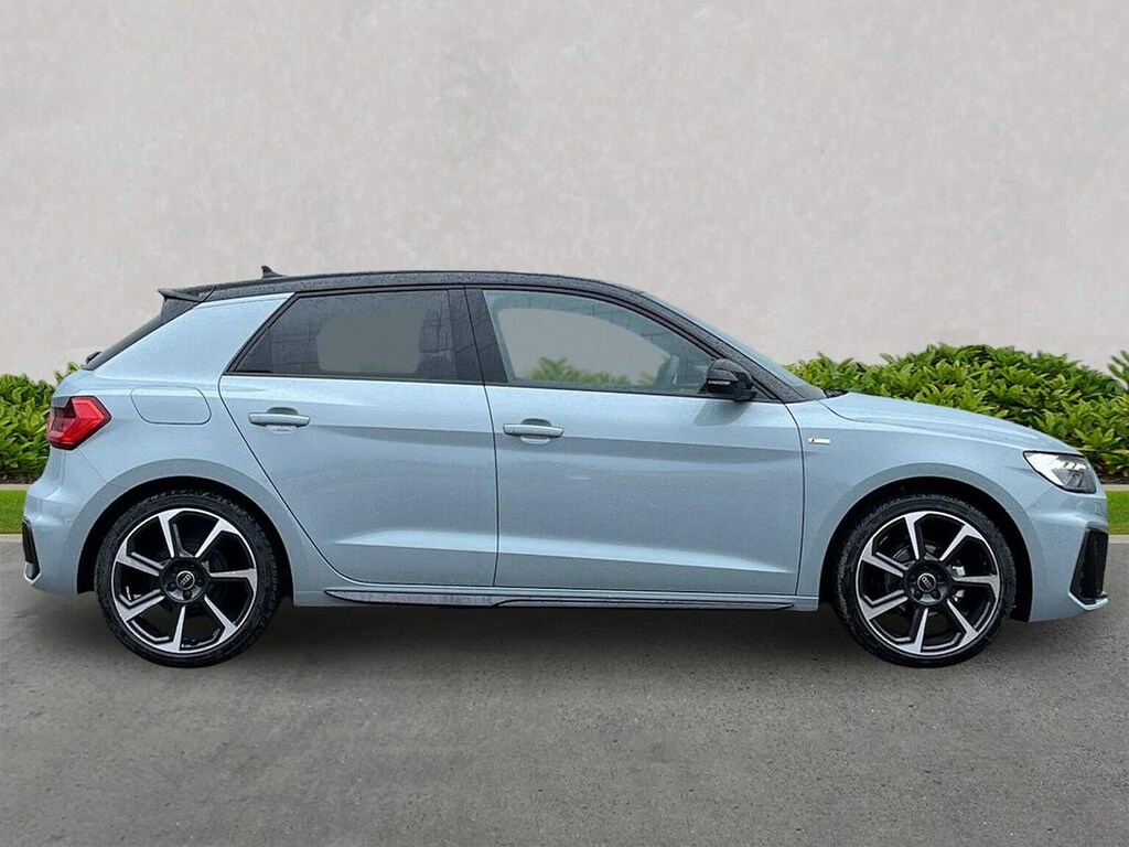 Audi A1 1.0 Tfsi 25 Black Edition Sportback S T SA26KKF #3