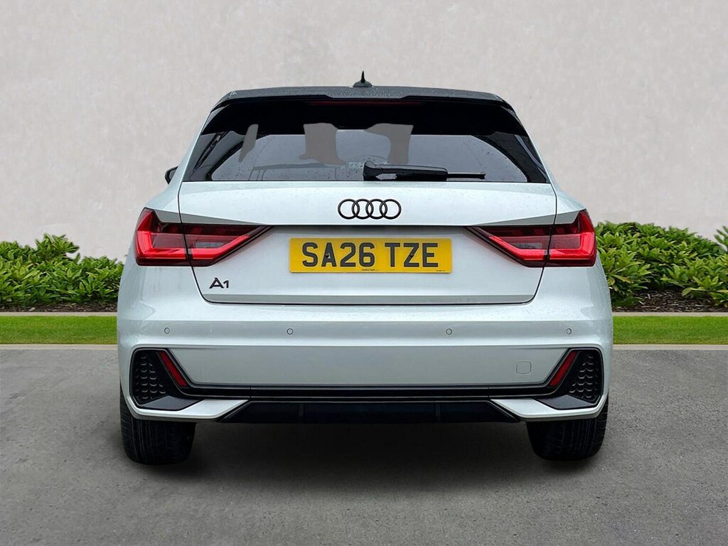 Audi A1 30 Tfsi Black Edition SA26TZE Silver #4