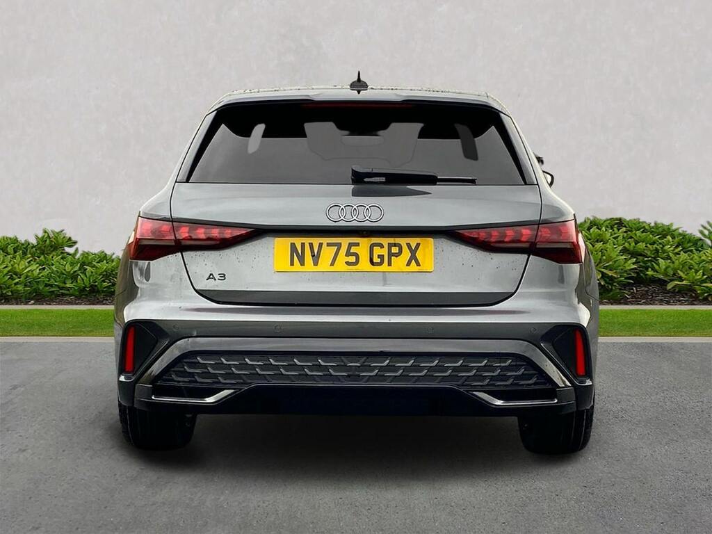Audi A3 1.5 Tfsi 150 S Line NV75GPX Grey #4