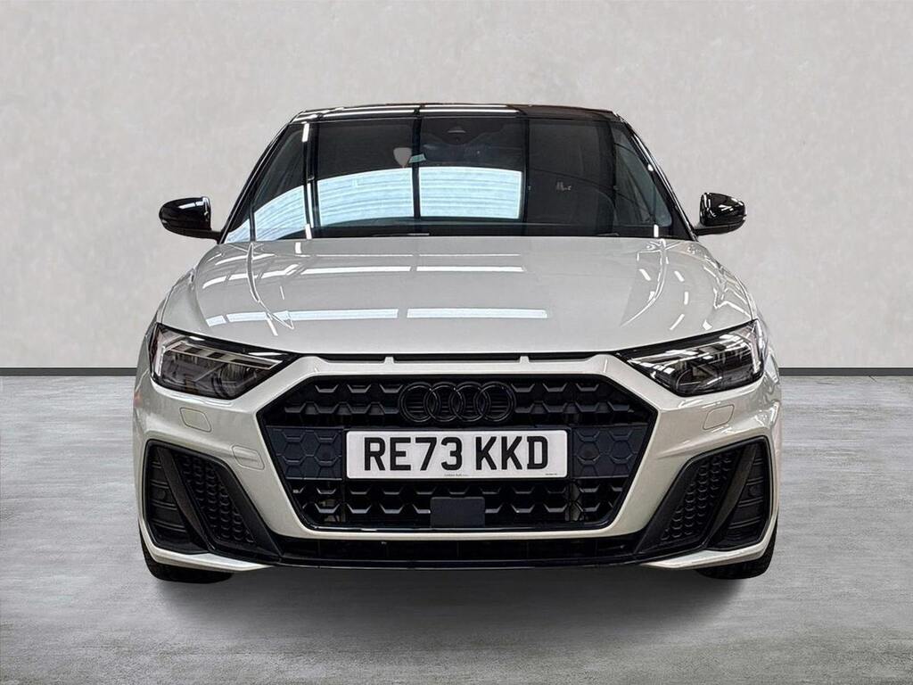 Audi A1 1.5 Tfsi 35 Black Edition Sportback S T RE73KKD Silver #5