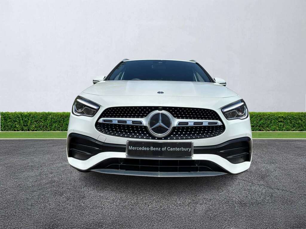 Mercedes-Benz GLA Class Gla 180 Amg Line Premium CA71GJO White #5