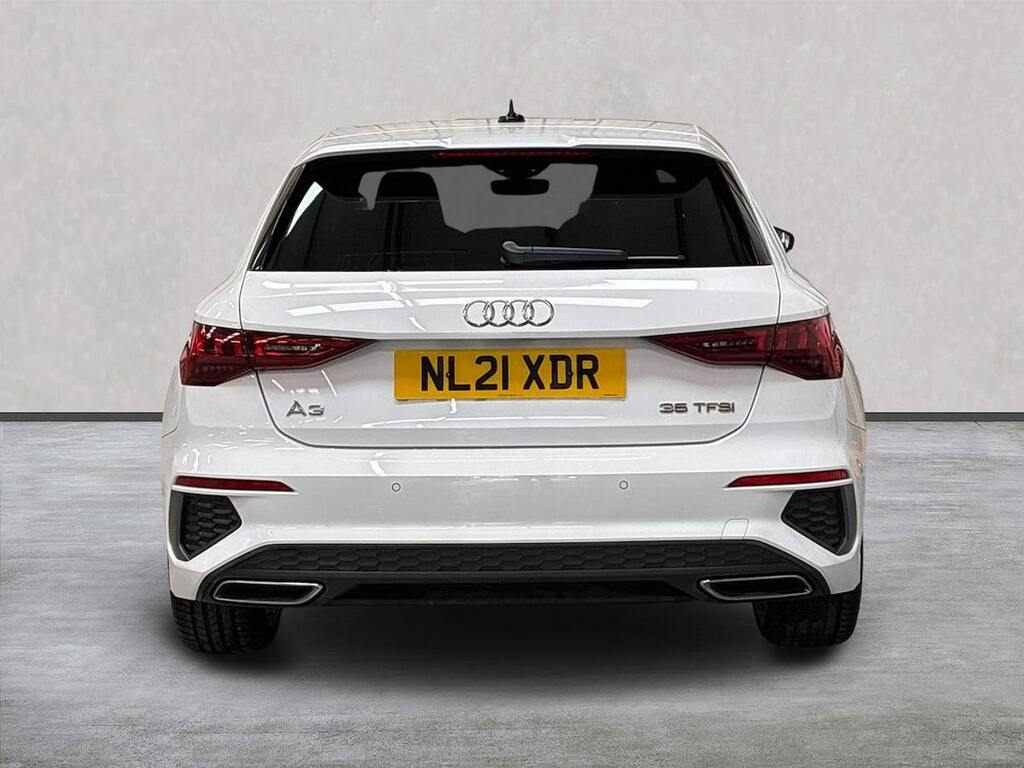 Audi A3 1.5 Tfsi 35 S Line Sportback Eur White #4