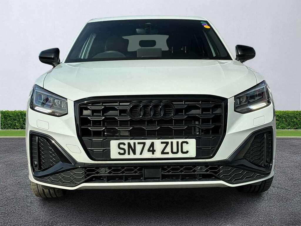 Audi Q2 1.5 Tfsi Cod 35 Black Edition Suv S Tro SN74ZUC White #5