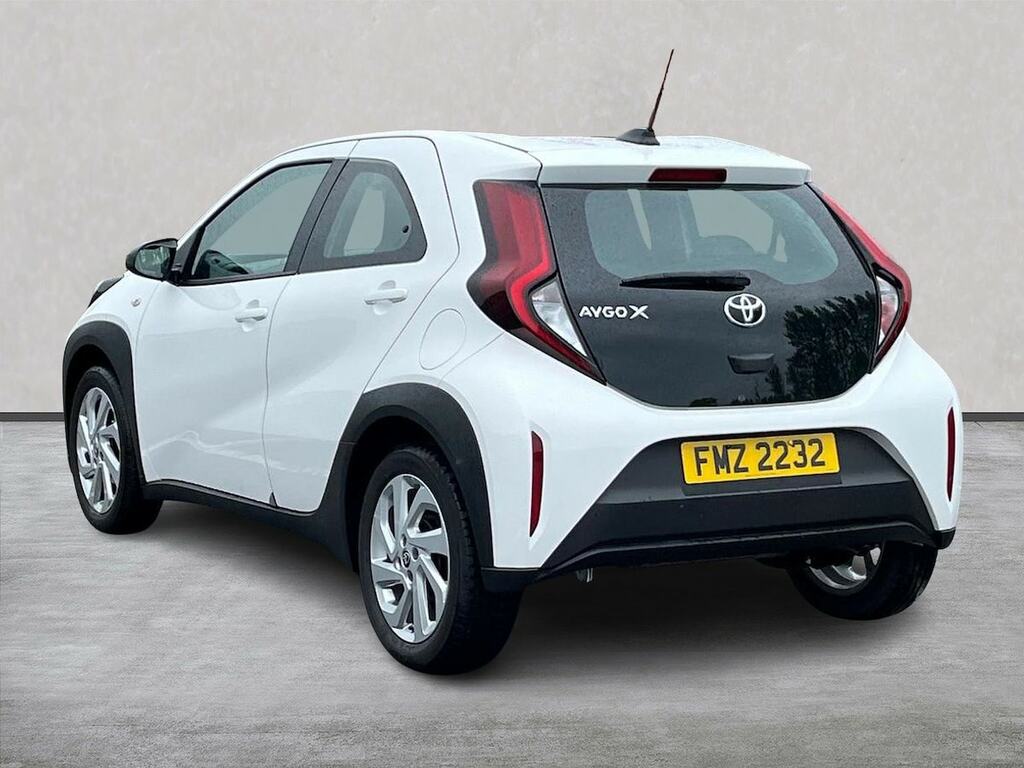 Toyota Aygo X 1.0 Vvt-i Pure Hatchback X-shift Euro 6 FMZ2232 White #2