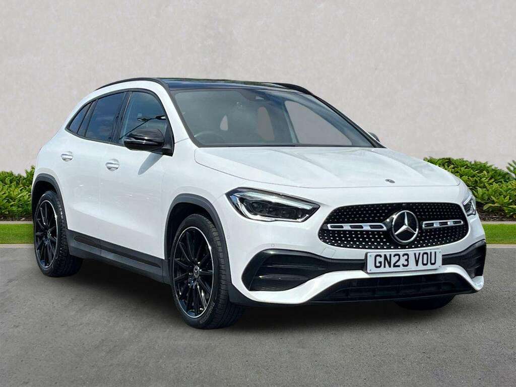 Mercedes-Benz GLA Class Gla 200 Amg Line Premium Plus Night Ed White