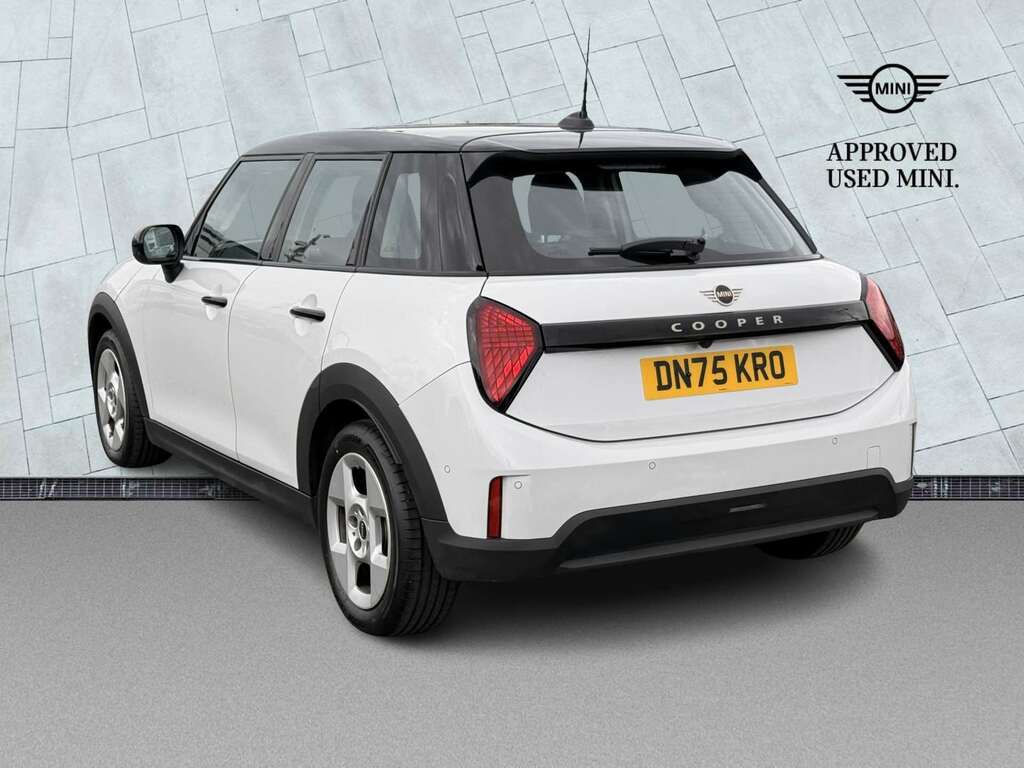Mini Hatch 1.5 C Classic DN75KRO White #2